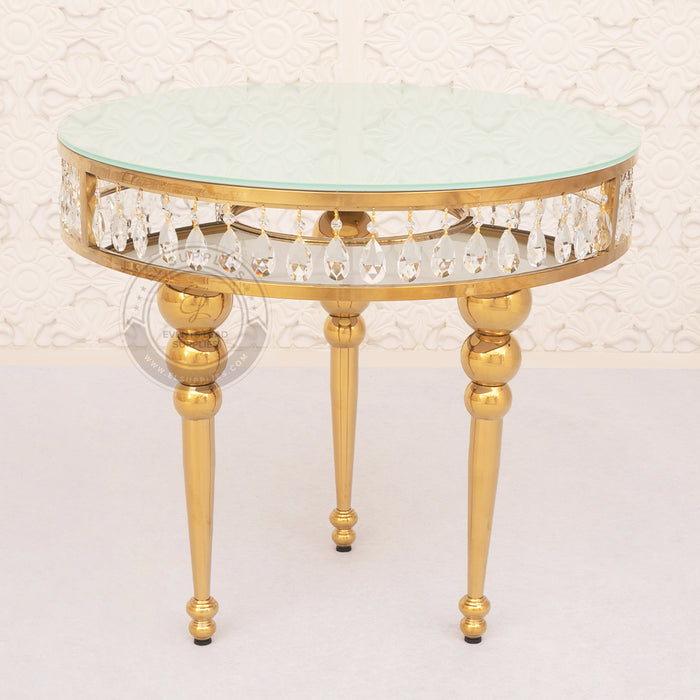 GEMMA THALJY Cake Table