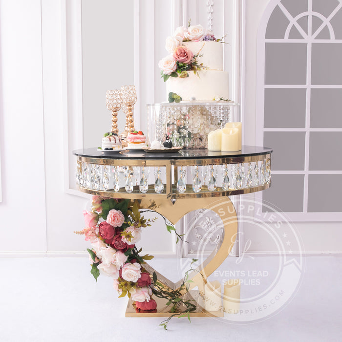 GEMMA HATHOR Heart Shaped Cake Table