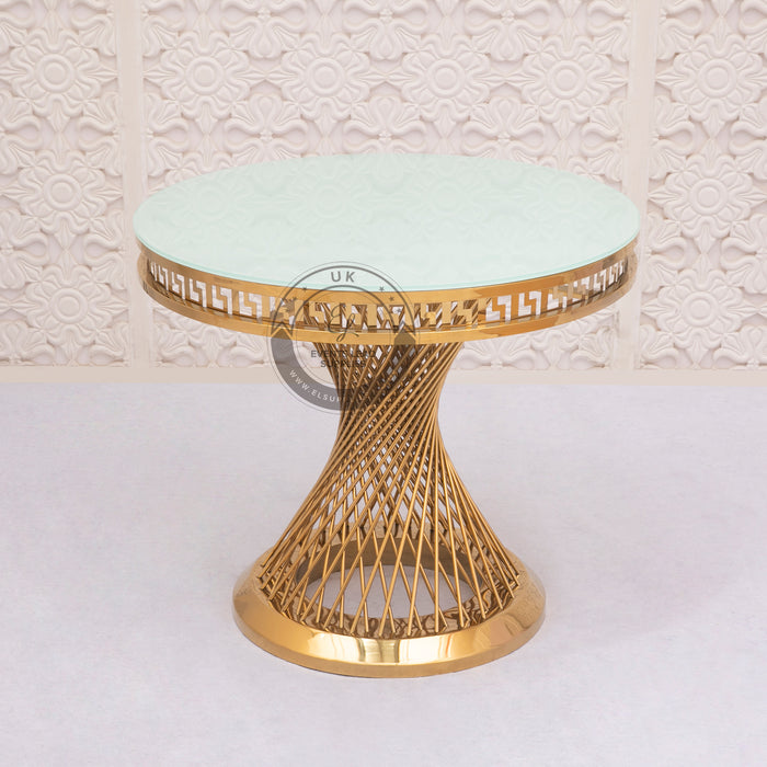 wedding cake table décor, white and gold cake table